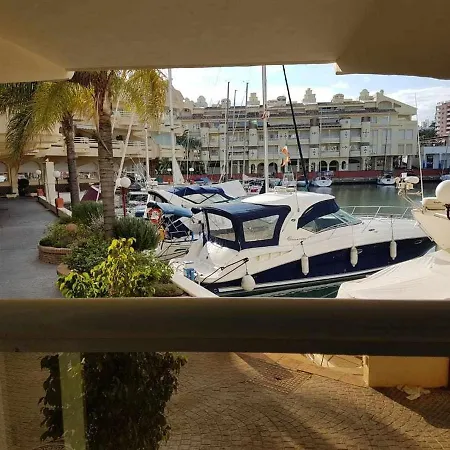 Lujoso En De La Isla De Puerto Marina *